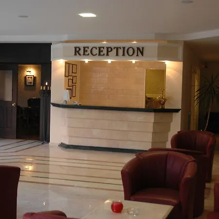 By Karaaslan Отель Кушадасы