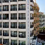 By Karaaslan Hotell Kusadası