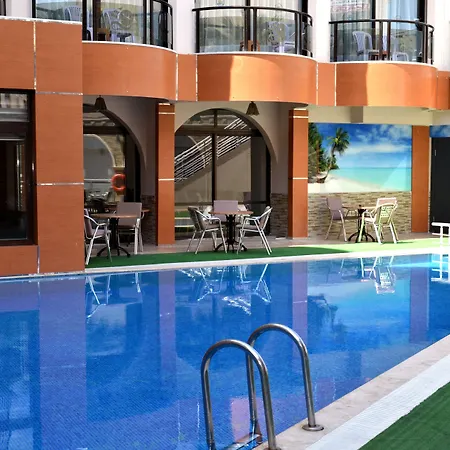 호텔 By Karaaslan 쿠사다시