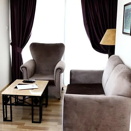 By Karaaslan Hotel Kusadası