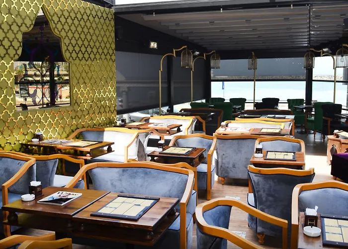 By Karaaslan Otel Kuşadası