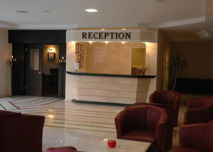 By Karaaslan Hotel Kusadası